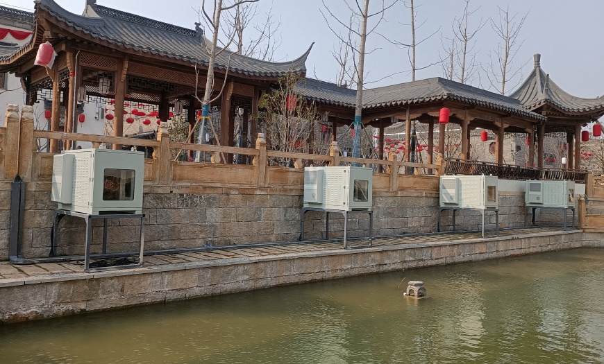 投影机恒温箱安装现场图片-西田工业20260622 (7) 科视GRIFFYN 4K50投影机恒温箱,科视WU31K投影机恒温箱,科视投影机基站,科视投影机三防箱
