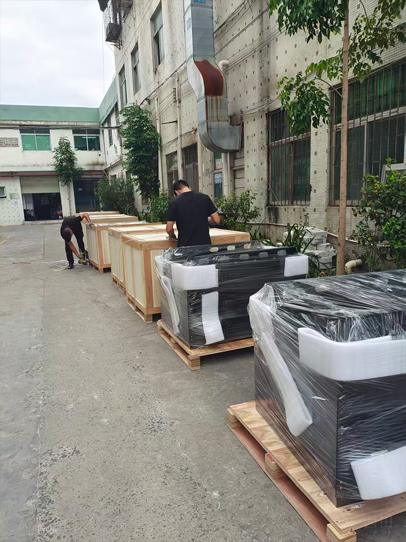 松下PT-SRZ34KC投影机恒温箱，松下SRZ34KC投影机基站，松下SRZ34KC投影机防潮箱，出口松下投影机恒温箱
