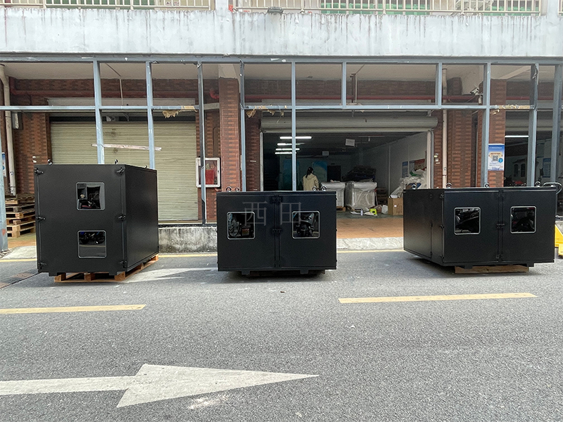 光影重塑地标：翔凤镇墙体光影秀，6台巴可UDX-4K40双机位全密闭投影机恒温箱投影机打造沉浸式视觉盛宴