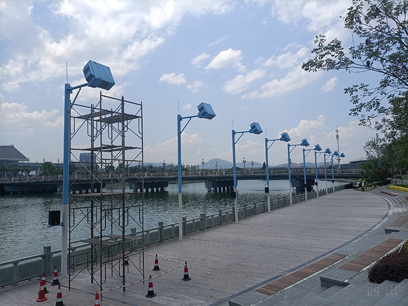 光影铺路，迎八方来客 -视美乐L系列投影机恒温箱温州南站广场地面投影秀